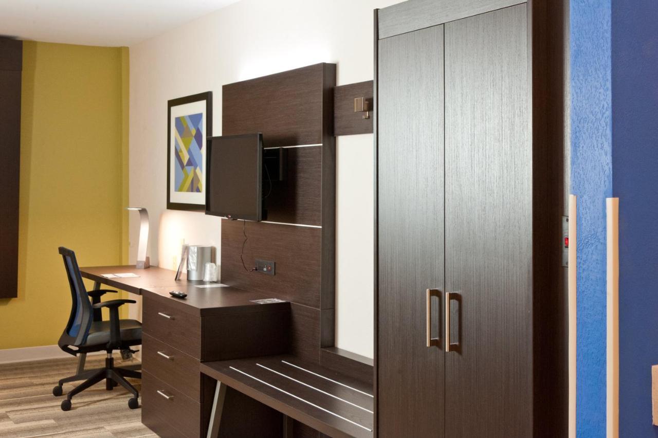 Holiday Inn Express Hotel & Suites Scott-Lafayette West By Ihg Экстерьер фото